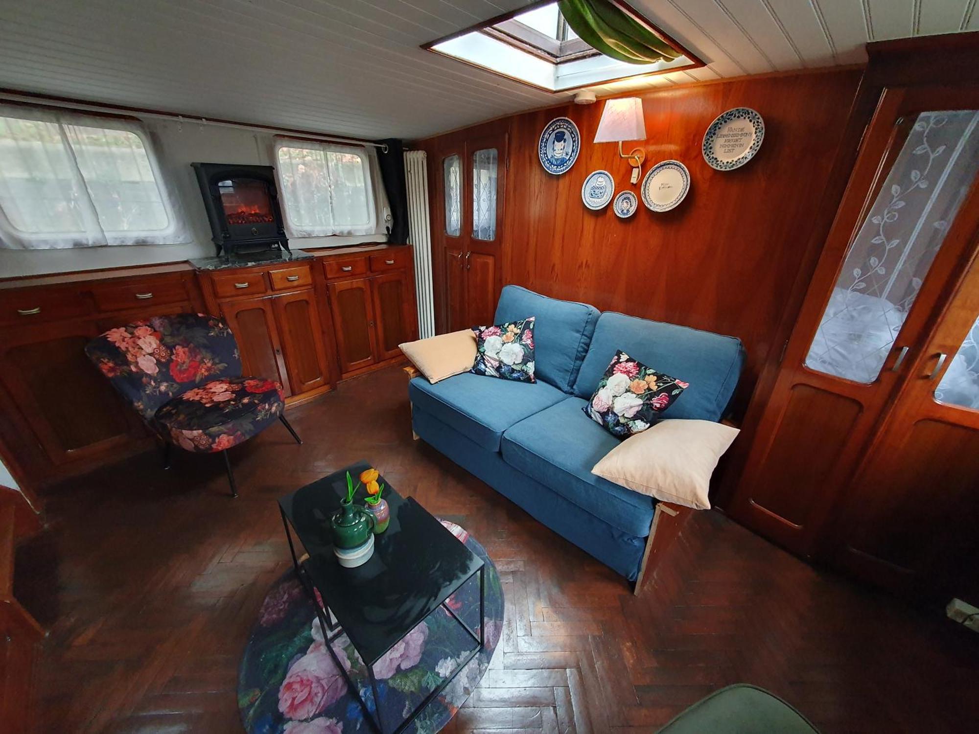 Houseboat Holiday Apartments Ротердам Стая снимка